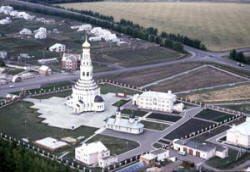  В Прохоровке был освящен Петропавловский храм, построенный на народные средства в память о погибших на Курской дуге. 